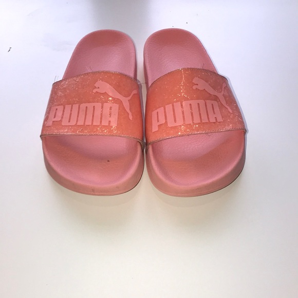 Puma Slides size 7.5 - Picture 1 of 3